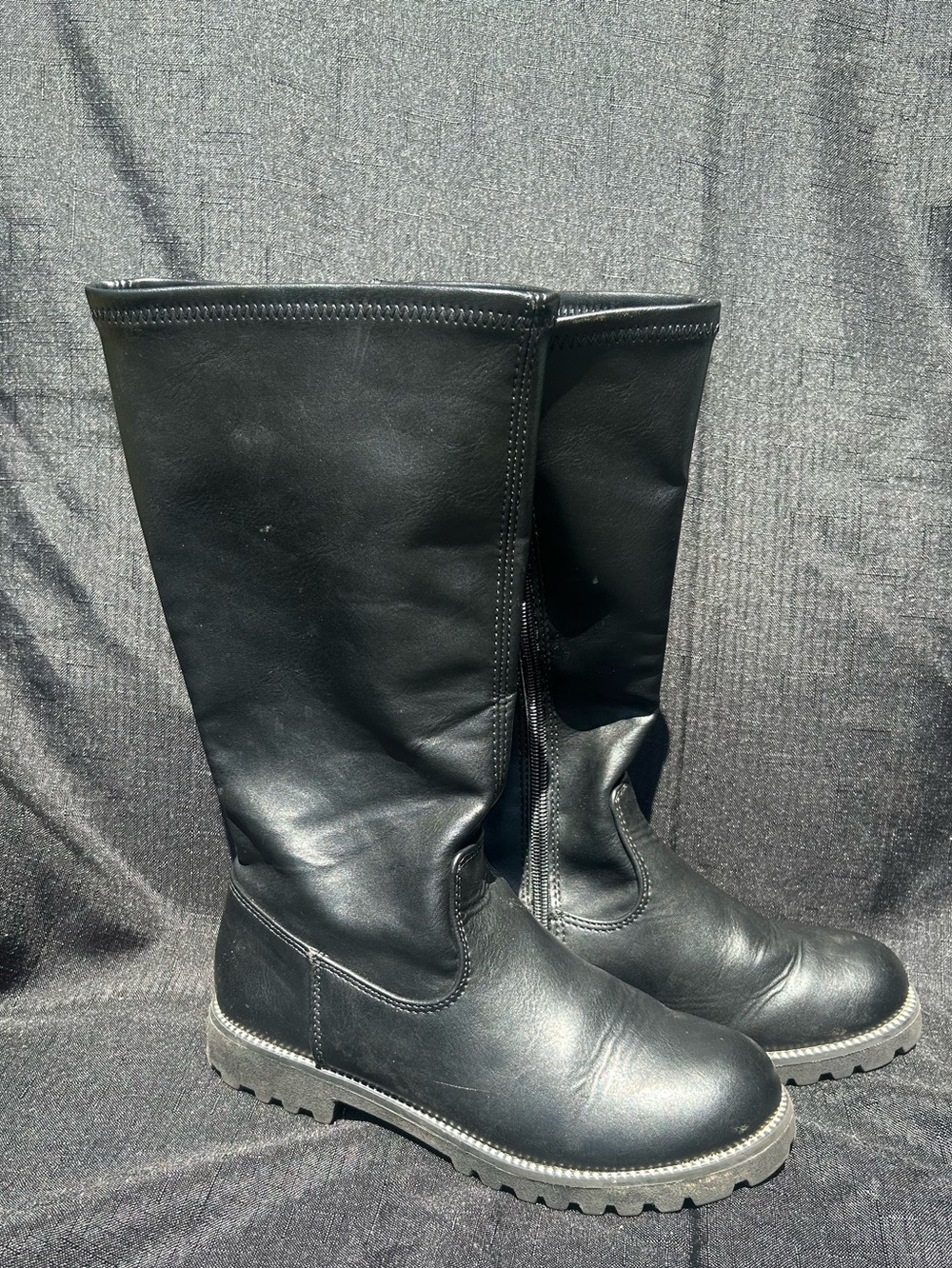 🐾2/$8- Kohl's Black Mid-Calf Girls' Boots